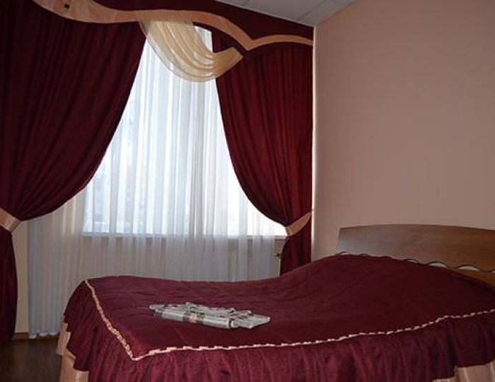 Номер улучшенный с 1 двуспальной кроватью (с завтраком) - Санаторий «Голубое Озеро» Альметьевск